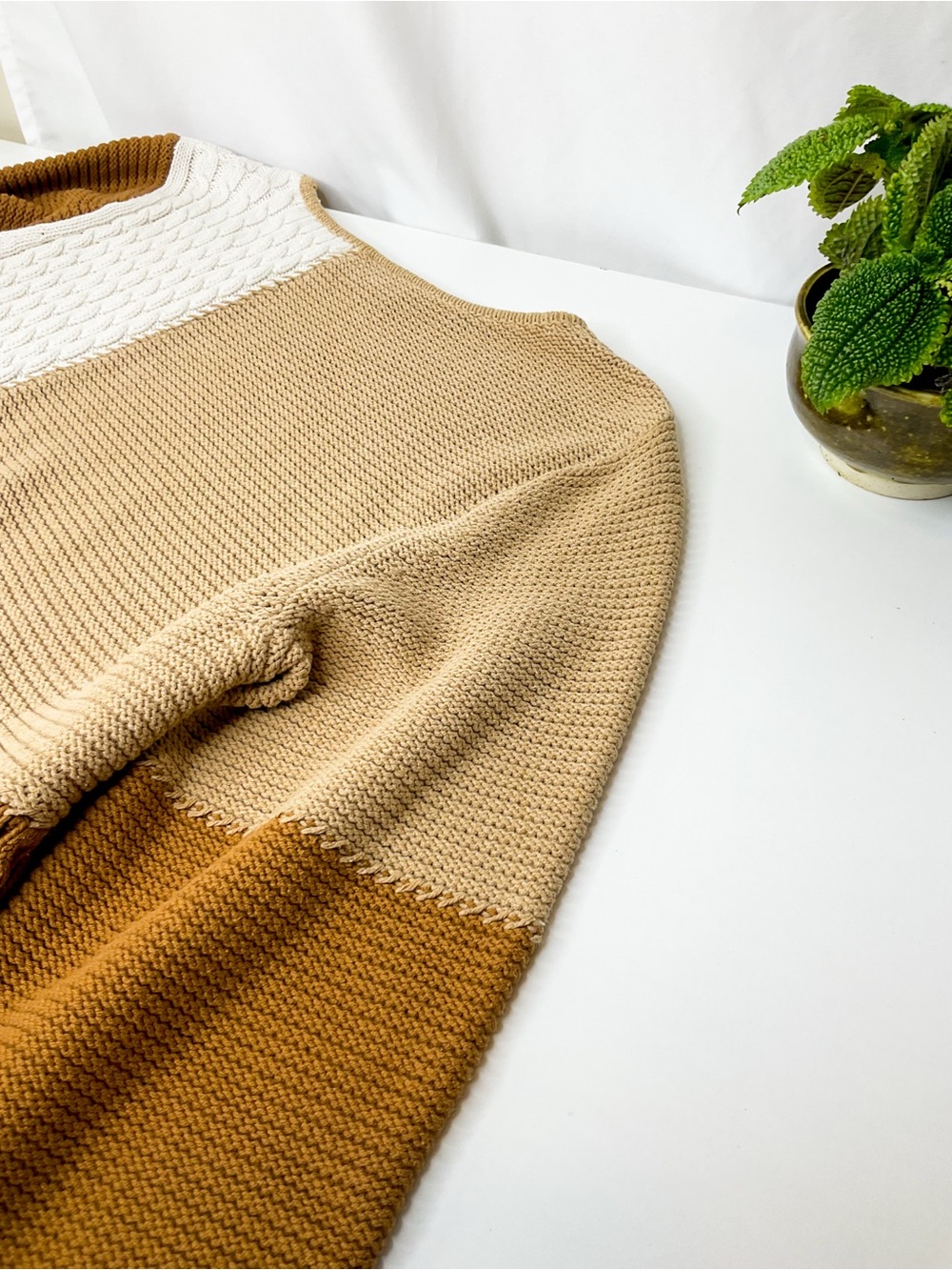 Vintage Liz Claiborne Colorblock Patchwork CableKnit Sweater - Cream, Tan - Picture 8 of 10